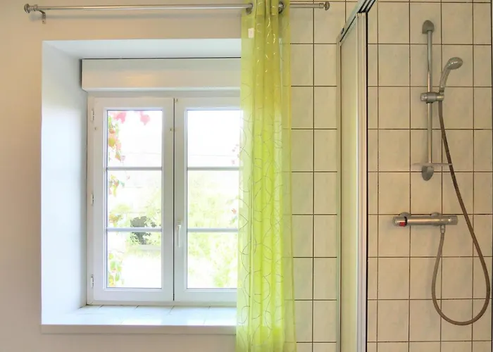 4 Bedroom Pet Friendly In Feriehus Portbail