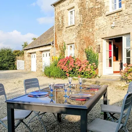 Dom wakacyjny 4 Bedroom Pet Friendly In Portbail