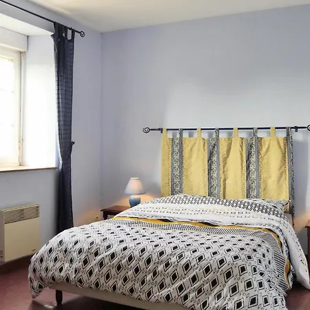 4 Bedroom In *