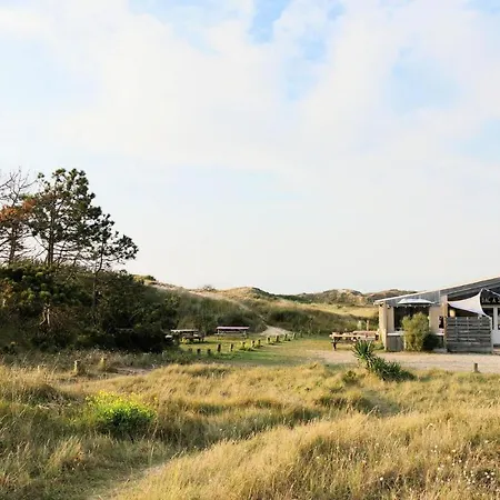 Dom wakacyjny 4 Bedroom Pet Friendly In *