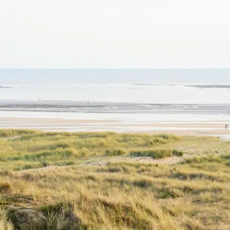 Holiday home 4 Bedroom In Portbail