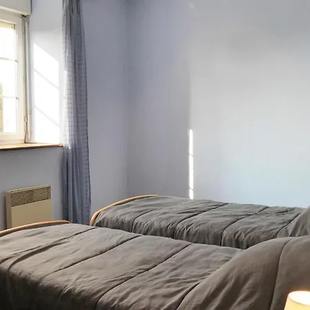 Dom wakacyjny 4 Bedroom Pet Friendly In *