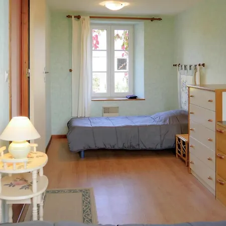 4 Bedroom In *