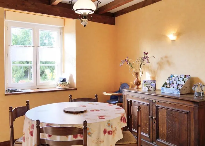 4 Bedroom Pet Friendly In *