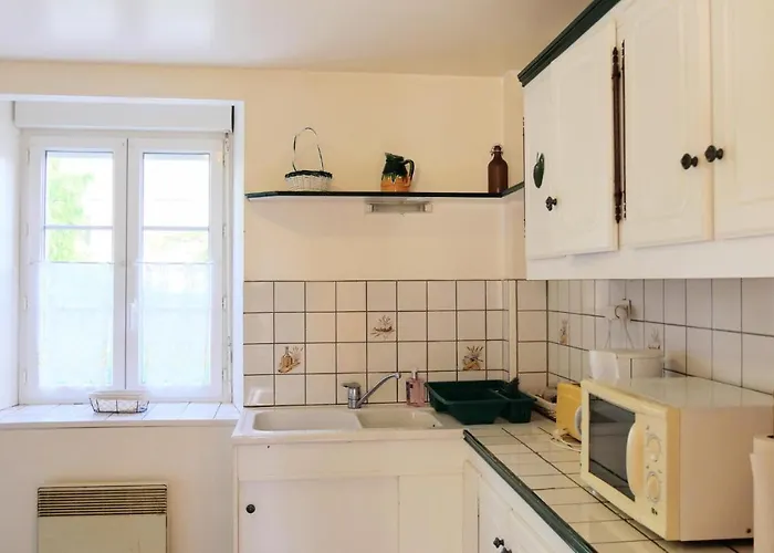 4 Bedroom Pet Friendly In